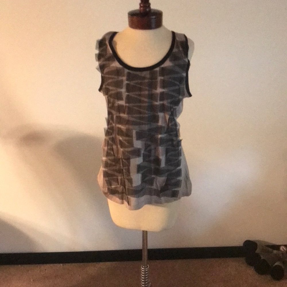 Nic & Zoe tank